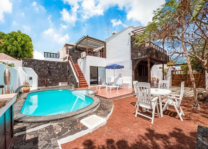 Villa Belvilla By Oyo Aloe Puerto del Carmen (Lanzarote)