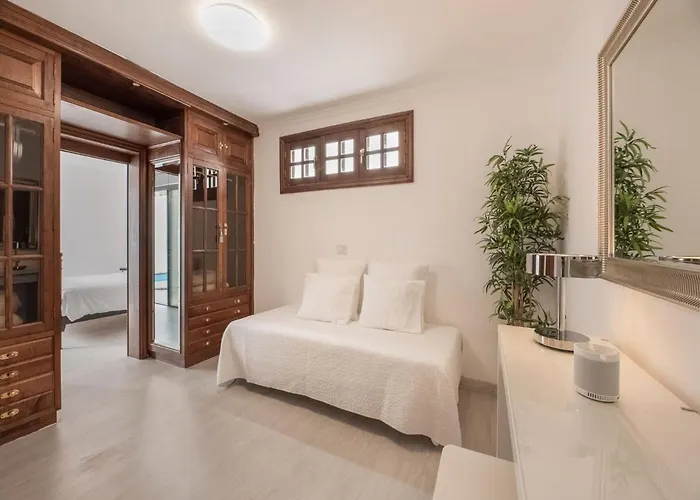 Belvilla By Oyo Aloe Villa Puerto del Carmen (Lanzarote)