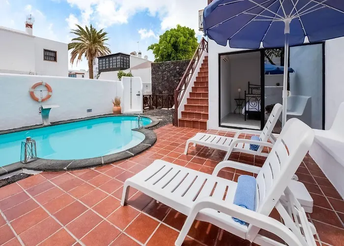 Belvilla By Oyo Aloe 别墅