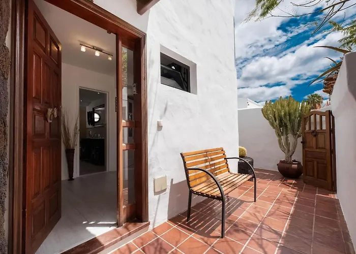 Belvilla By Oyo Aloe Villa Puerto del Carmen (Lanzarote)